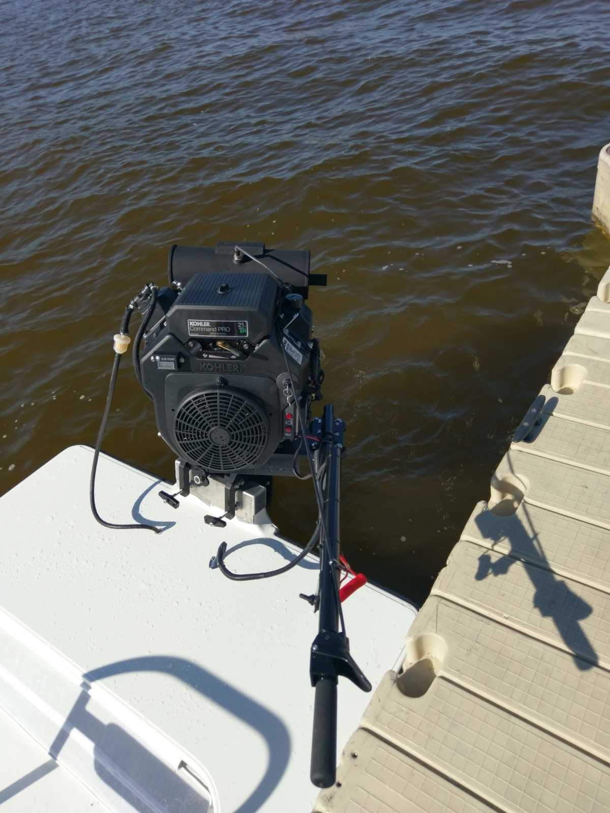 21 HP EFI Outboard Mud Motor